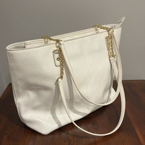 Michael Kors Jet Set Chain Tote - Picture 2 of 16